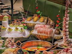 -得意咚瓜·顺德鱼生·冬瓜火锅(深圳首店)