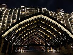 -三亚湾海居雅高铂尔曼度假酒店