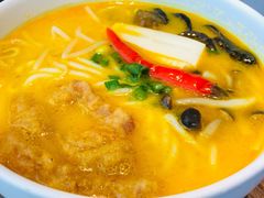 小锅米线-云海肴云南菜(浦江欢乐颂店)