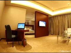 -龙老五汤店(站前西路店)