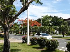 -亚龙湾亚泰商业街