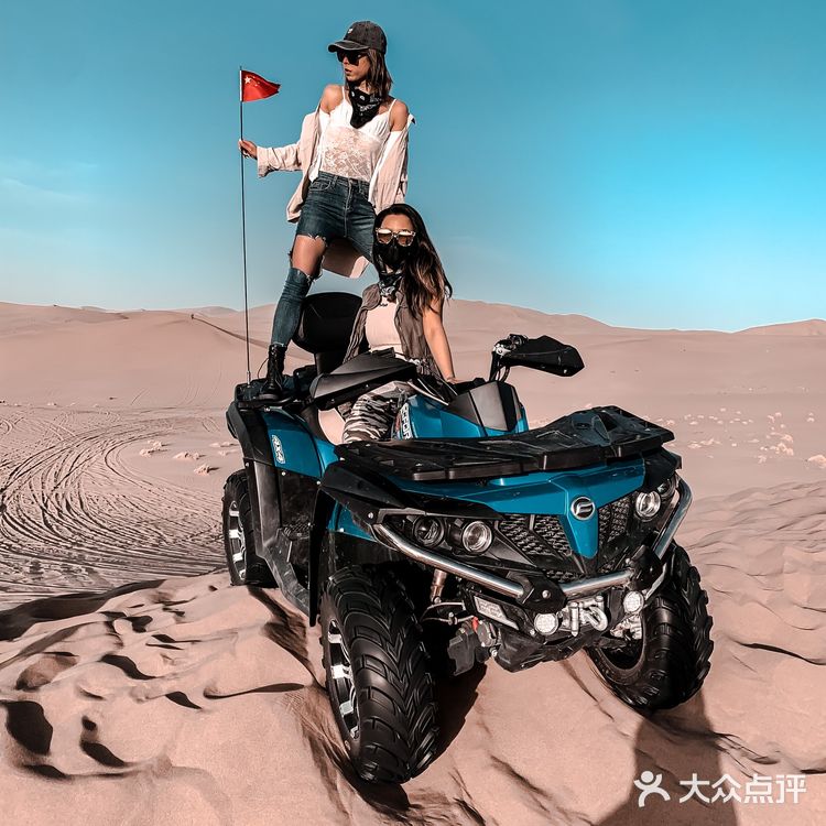 西北旅行｜鸣沙山⛰️月牙泉🌙沙漠绿洲