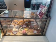 面包甜点陈列柜-Tims天好咖啡·贝果(融汇佳盛大厦店)