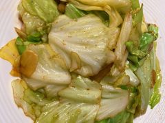 手撕莲花白-老滇山寨•云南特色菜•地方菜•民族风情歌舞表演(金碧店)