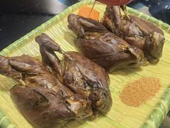 -东口码头·烧鸽子·鱼头泡饼·地方菜(金鹰悦城店)