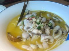 -蜜桃餐厅·伴山(湖滨商业街店)