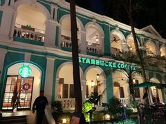 大堂-星巴克臻选(广州沙面店)