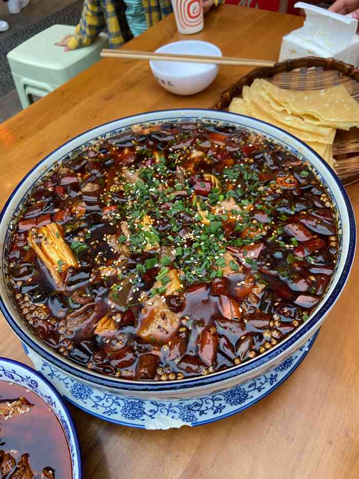 陈蹄花(丰都店)-"[薄荷]环境:干净卫生 店铺比较大 空间.