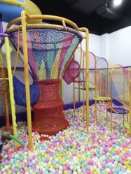 -蹦贝运动中心·蹦床·攀岩·闯关(龙岗店)