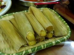 手工玉米粑粑-盐与味葱葱鲫鱼•自贡菜江湖菜(春熙店)