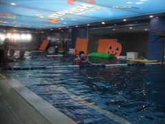 -戊辰亲子游泳俱乐部