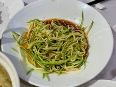-品悦酒店(三林古镇店)