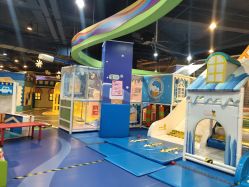 -多奇妙乐园·淘气堡·电玩·抓娃娃(海口吾悦店)