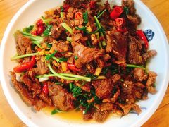 小炒黄牛肉-俏湘私房菜(国贸店)
