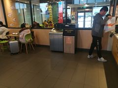 -麦当劳(普陀长途客运中心店)
