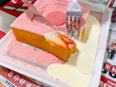 粉莓爆奶西多士-九龙冰室(新中关购物中心店)