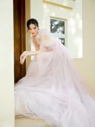 -Renee芮亦婚纱(原丽莎)
