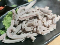 -洪氏嗨捞·广东猪肚鸡·椰子鸡火锅(西咸万象城店)