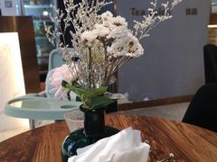 -POKEE VIA&Brunch·维娅(重庆来福士店)