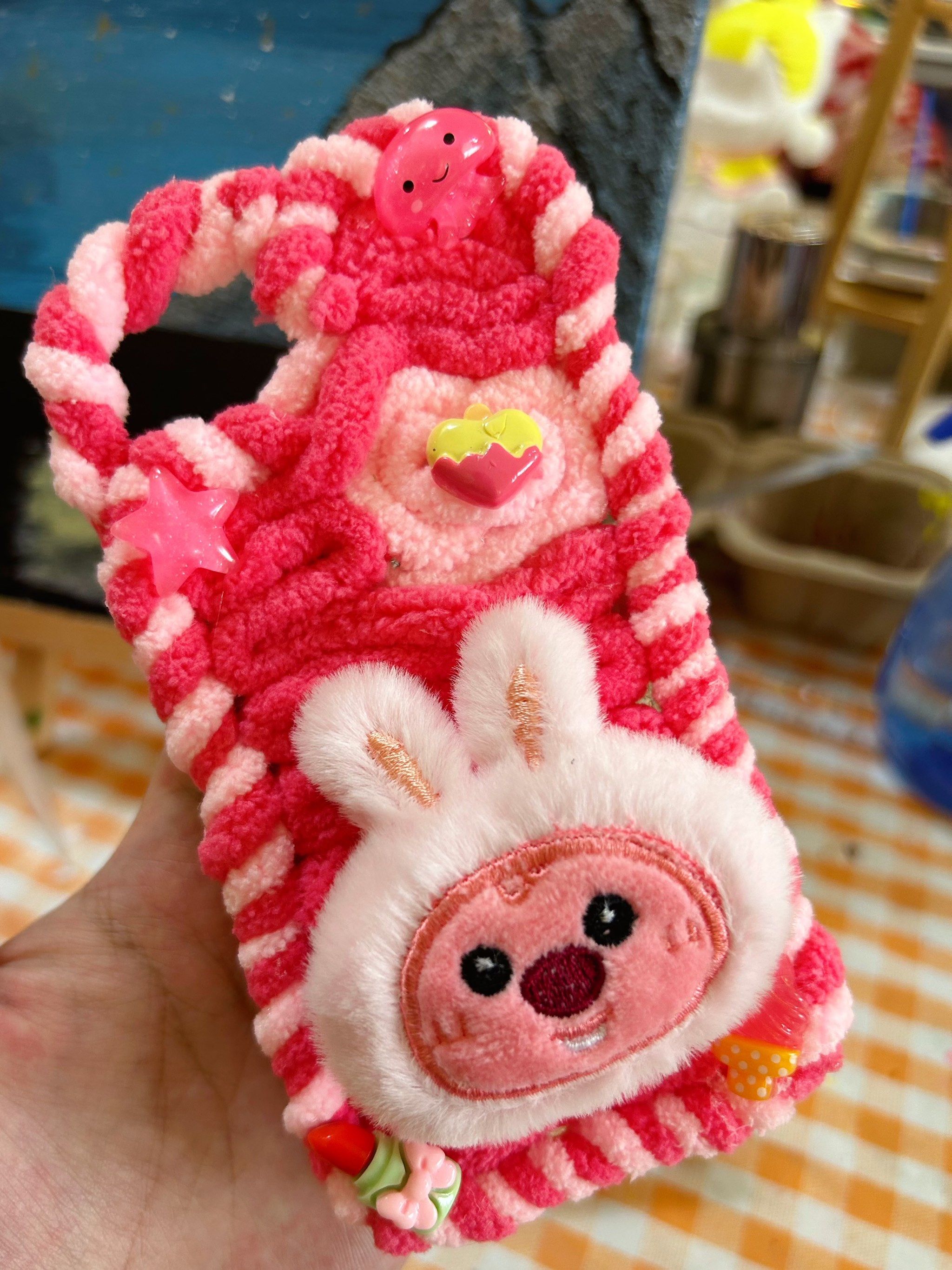 毛绒绒的手机壳敲可爱‼️