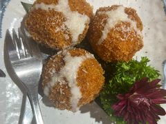 招牌鱿鱼饼（3个）-青木瓜之味 · 越南料理(七宝宝龙店)
