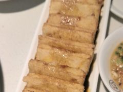 -茅草房·河畔园林火锅