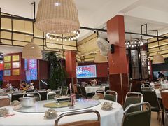 -刘姐啤酒鱼民族演艺餐厅(西街总店)
