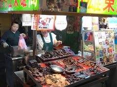 -六合夜市