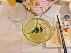 -春树下·树屋花房西餐厅(罍街AS1980店)