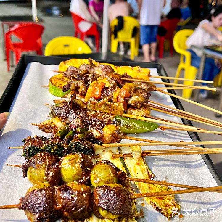 沙湾古镇爆火果酱烧烤,连陆仙人都来打卡过!!