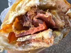 -Bánh Mì Huynh Hoa