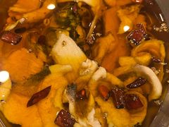 -鑫巴蜀小镇 · 水煮鱼专研店(玉桥店)
