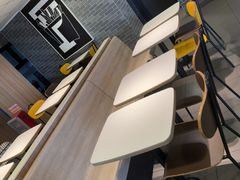 -麦当劳(电白服务区店)