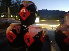 -百里峡七彩艺术小镇