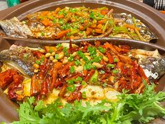 -鸣记脆皮烤鱼·海鲜烤鱼(马栏店)