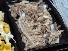 -果松木炭酸菜铜火锅·外婆参鸡汤