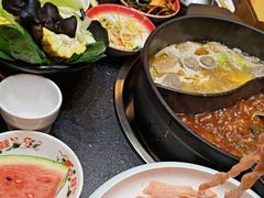 -沸炉重庆老火锅(军事博物馆店)