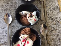 -Lake Shore Hotel & Restaurant