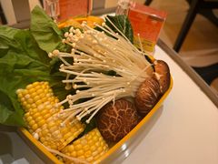 -润园四季椰子鸡火锅(卓越INTOWN店)