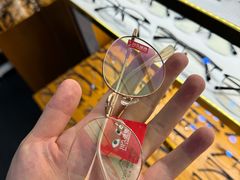 -优医视平价眼镜蔡司依视路折扣工厂店(十里堡店)