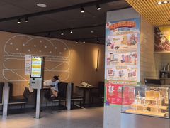 -麦当劳(四平路店)