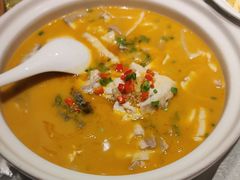 唐猫酸汤锅子鱼-唐猫庭院·千年陕菜(大唐不夜城店)