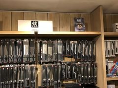 -文艺复兴百货(米兰大教堂广场店)