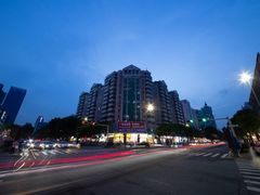 -丽辰酒店(深圳翻身地铁站店)
