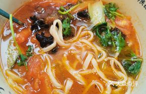 Tomato Beef Bone Soup Noodles
