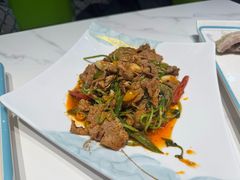 -三江源美食城