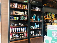 零售区-星巴克臻选(南京江宁万达广场店)