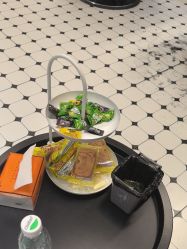 -老男孩男士理容馆·理发·烫染·修面