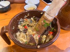 -老滇山寨•云南特色菜•地方菜•民族风情歌舞表演(金碧店)