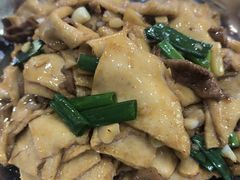 -湖南人家湘菜馆(镇江路店)